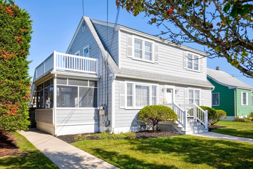 This charming top and bottom style duplex is in the highly - Beach Home for sale in Stone Harbor, New Jersey on Beachhouse.com