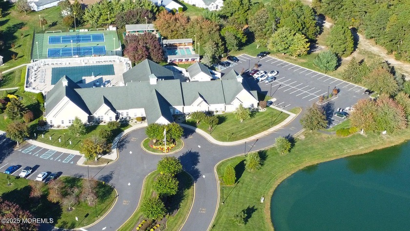 Welcome to this immaculate move-in-ready two bedroom two full - Beach Home for sale in Toms River, New Jersey on Beachhouse.com