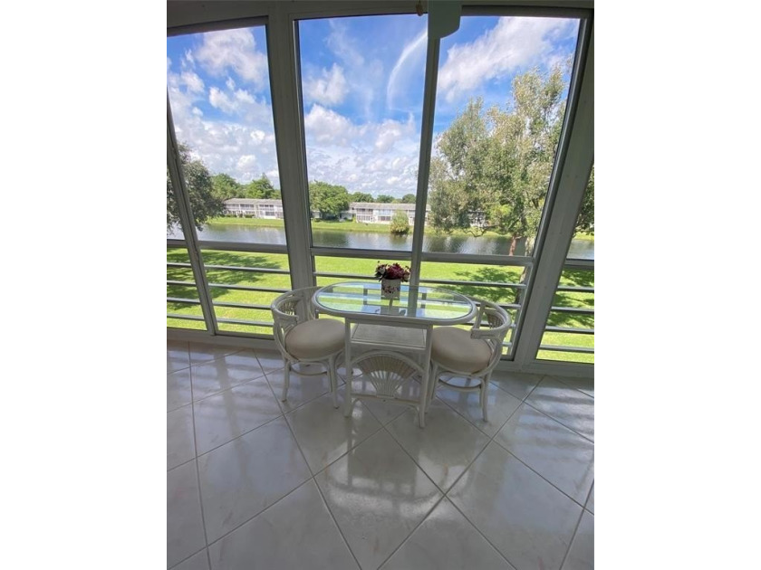 UPDATED, 1/1.5 WITH WATER VIEW IN PRIME WESTBURY AREA! Sold - Beach Condo for sale in Deerfield Beach, Florida on Beachhouse.com