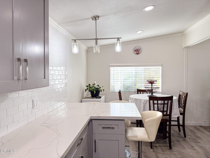 Welcome Home to Silver Wheel Mobile Home Park!  This charming - Beach Home for sale in Oxnard, California on Beachhouse.com