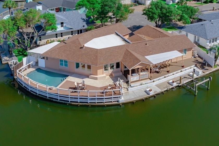 Rare *Point Location* at the end of Cape Ann, overlooking Canoe - Beach Home for sale in Rockport, Texas on Beachhouse.com