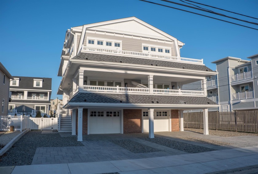 NOW FURNISHED!!!!! This expansive new town home sits on a 60' x - Beach Townhome/Townhouse for sale in Avalon, New Jersey on Beachhouse.com