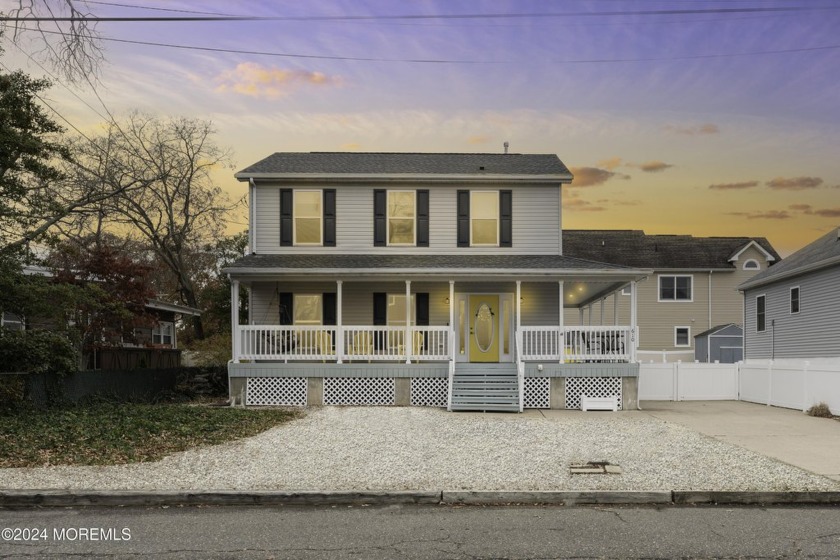 Welcome to Ocean Gate! This 2-story colonial home offers 3 - Beach Home for sale in Ocean Gate, New Jersey on Beachhouse.com