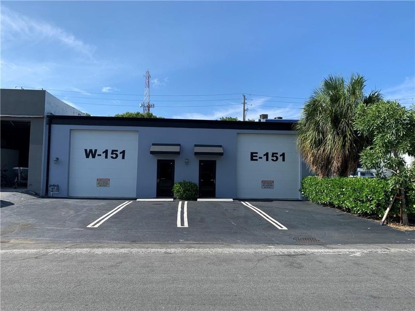 JUST REDUCED, OWNER MOTIVATED!!!!Two-Bay warehouse building in - Beach Commercial for sale in Pompano Beach, Florida on Beachhouse.com