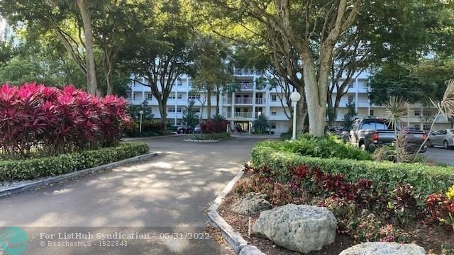 Amazing golf and sunset views from the tenth floor (top floor).
 - Beach Condo for sale in Pompano Beach, Florida on Beachhouse.com