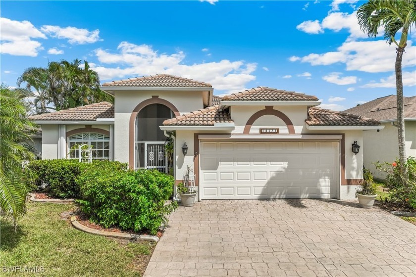 HERITAGE COVE 55+ GATED COMMUNITY! Close to RSW International - Beach Home for sale in Fort Myers, Florida on Beachhouse.com