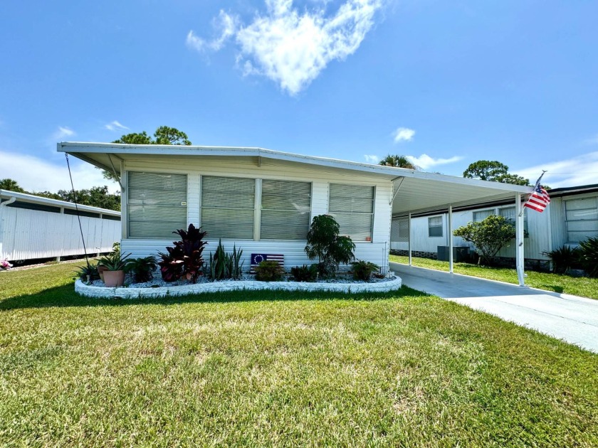 * Price adjustment *  This 1973 Ramada home has 2 bedrooms & 2 - Beach Home for sale in Daytona Beach, Florida on Beachhouse.com