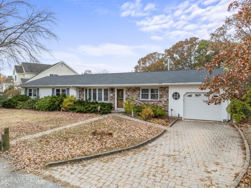 Welcome to this expansive 5-bedroom, 2-bathroom ranch-style home - Beach Home for sale in Brick, New Jersey on Beachhouse.com