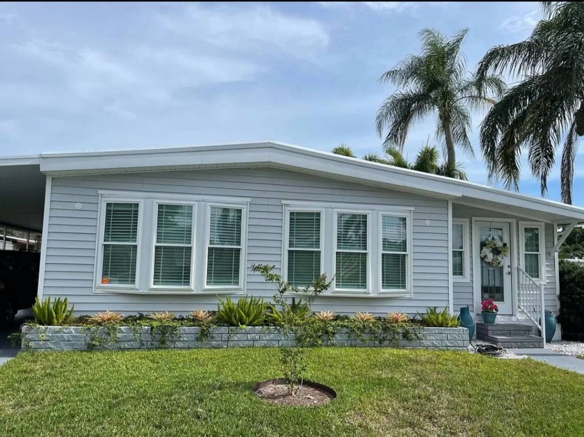 Welcome to The Winds of St. Armands North 55+ Community!   This - Beach Home for sale in Sarasota, Florida on Beachhouse.com