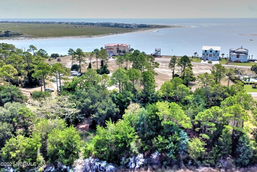 SPECTACULAR LOT allows for a large home (2,500 ht sq ft or - Beach Lot for sale in Shallotte, North Carolina on Beachhouse.com