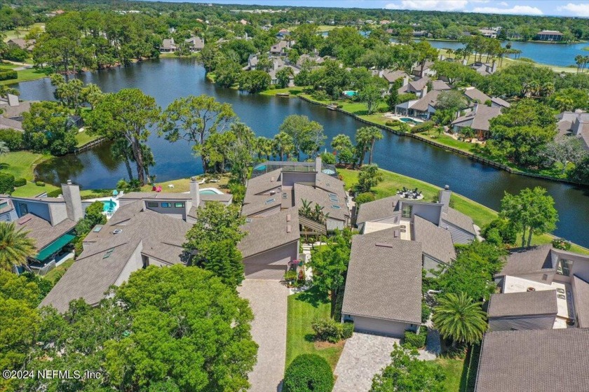 WOW! Talk about a pretty view!!! This beautifully updated 3 - Beach Home for sale in Ponte Vedra Beach, Florida on Beachhouse.com