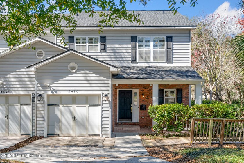 Beautiful waterfront 3-story townhome with full water views and - Beach Townhome/Townhouse for sale in Jacksonville, Florida on Beachhouse.com