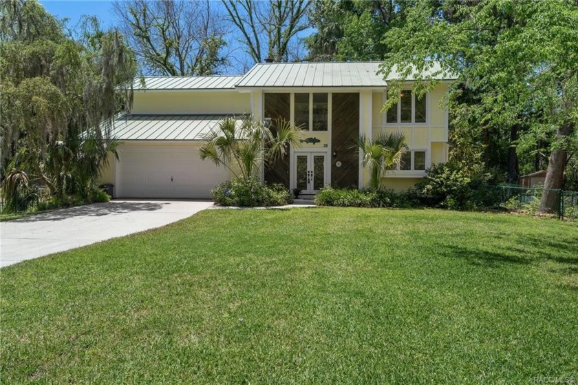 Nestled along the picturesque banks of the historic - Beach Home for sale in Inglis, Florida on Beachhouse.com