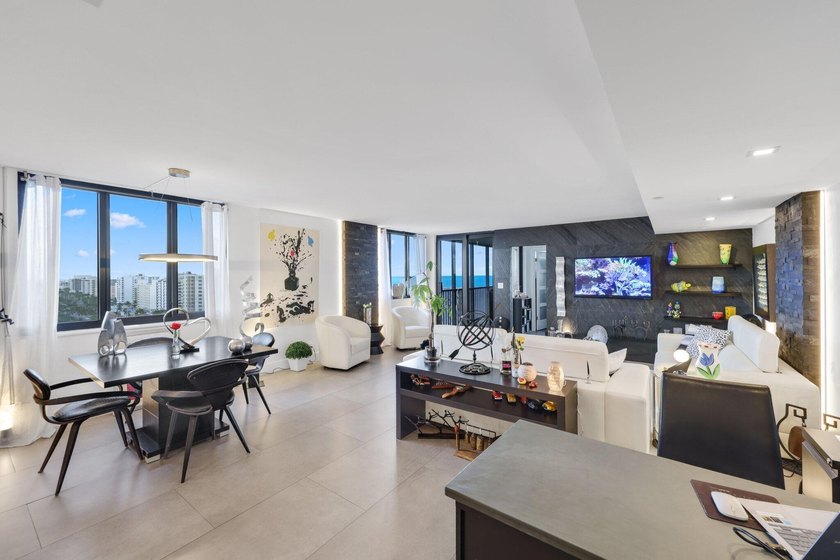 Exceptional Coronado penthouse in the premier stack-an - Beach Condo for sale in Highland Beach, Florida on Beachhouse.com