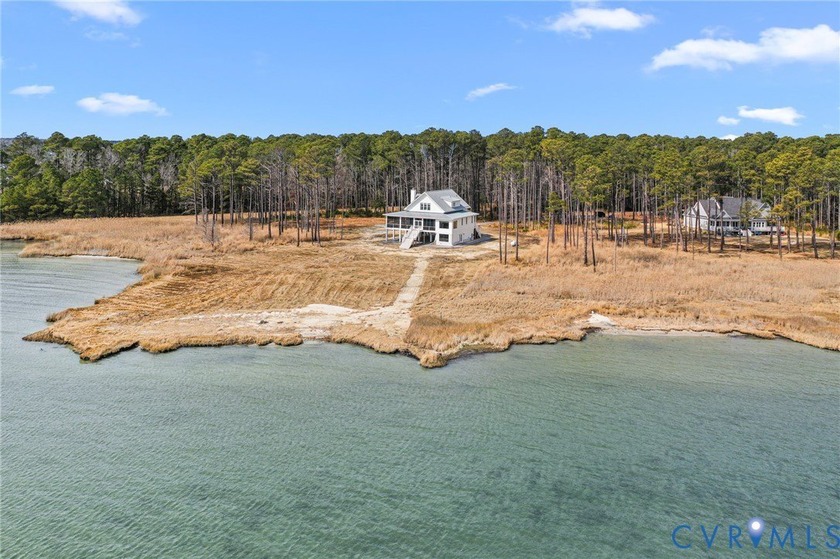 Welcome to 147 Galway Bay on Barne's Creek, an exceptional 2024 - Beach Home for sale in Kilmarnock, Virginia on Beachhouse.com