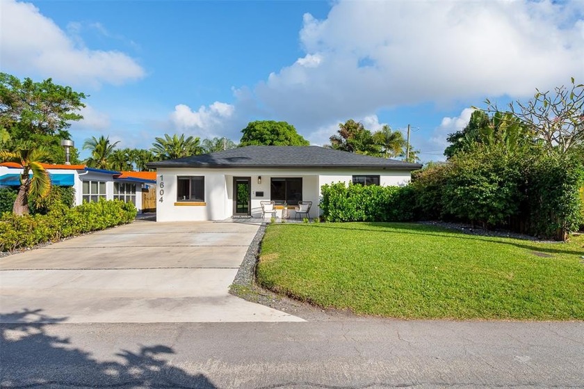 This tastefully designed 4-bed, 3-bath home spans 1,520 sqft - Beach Home for sale in Fort Lauderdale, Florida on Beachhouse.com