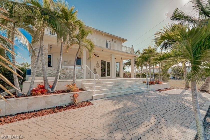 5 bedroom, 5 bath, 2-story home is perfect for a large family - Beach Home for sale in Marco Island, Florida on Beachhouse.com