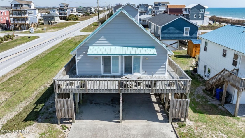 Great Location! Ocean & Sound views. Move in ready, fully - Beach Home for sale in North Topsail Beach, North Carolina on Beachhouse.com