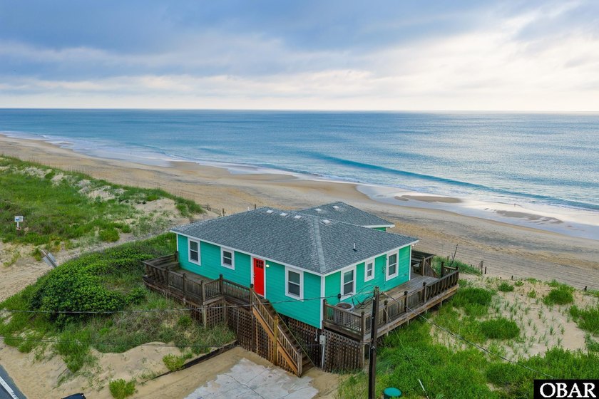 Welcome to Herbie's, your classic OCEANFRONT beach cottage in - Beach Home for sale in Kill Devil Hills, North Carolina on Beachhouse.com