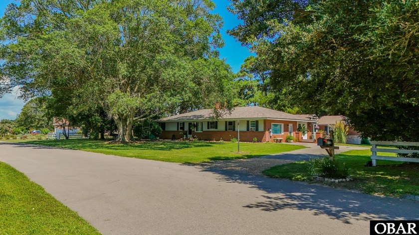 Beautiful quiet area with sound view! Very spacious brick home - Beach Home for sale in Point Harbor, North Carolina on Beachhouse.com