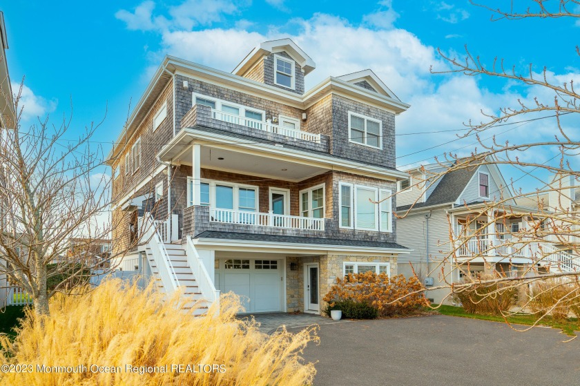''Shore Thing'' Selling completely furnished.... Fabulous Rumson - Beach Home for sale in Rumson, New Jersey on Beachhouse.com