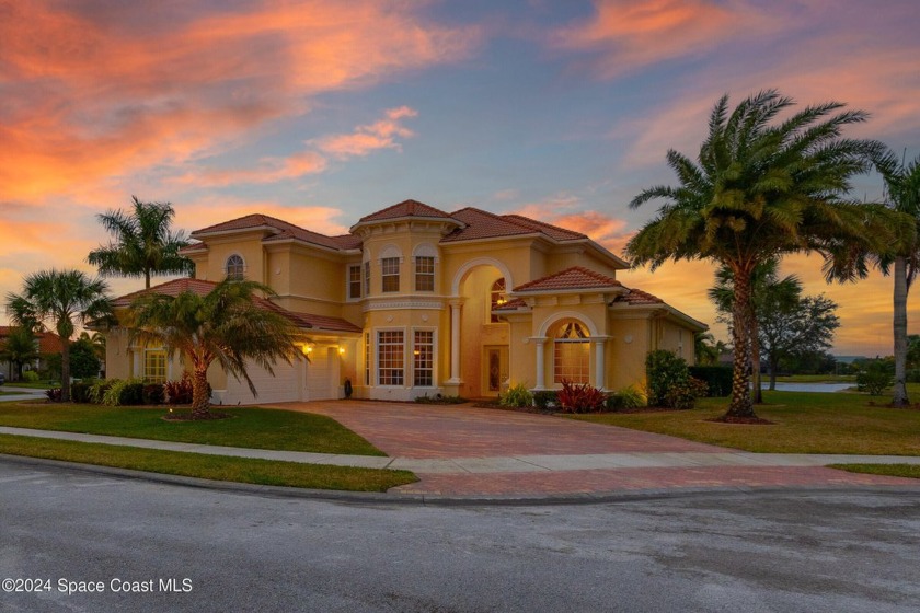 Experience luxury living in this custom-built home in - Beach Home for sale in Melbourne, Florida on Beachhouse.com