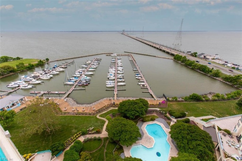Waterfront high-rise with panoramic views from the 16th floor! - Beach Home for sale in Newport News, Virginia on Beachhouse.com