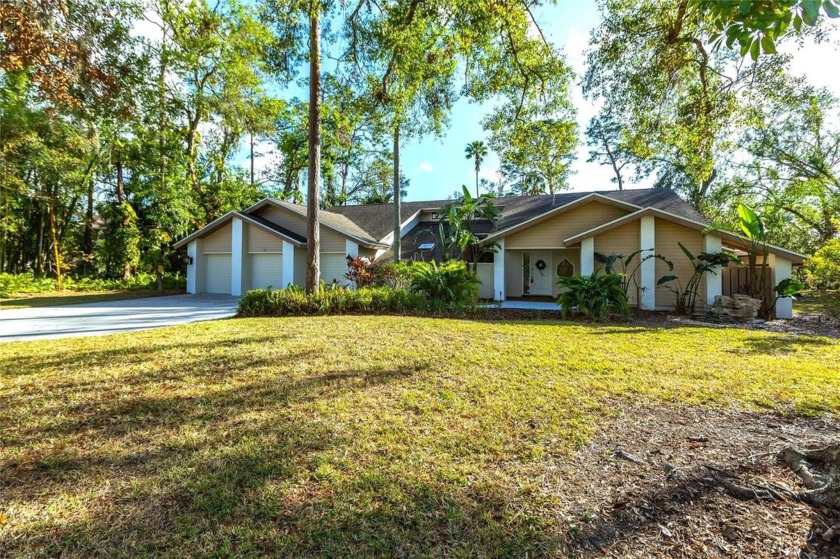 One or more photo(s) has been virtually staged. Welcome to the - Beach Home for sale in Sarasota, Florida on Beachhouse.com