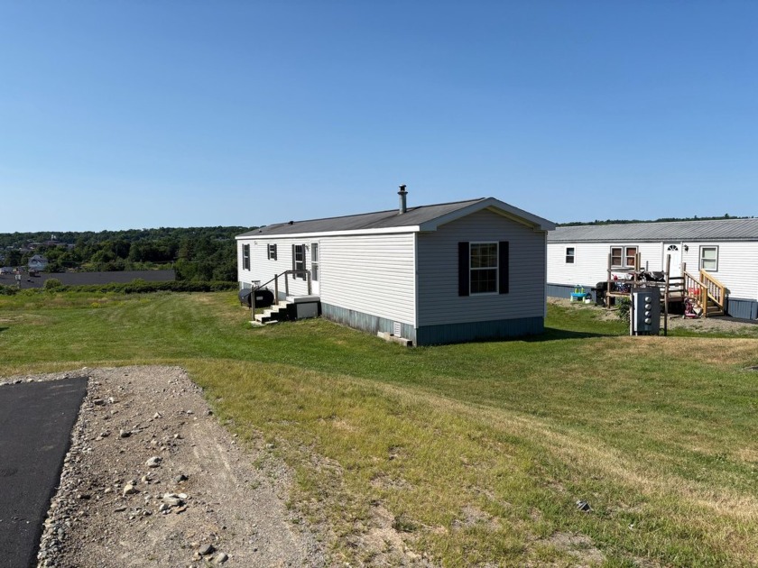 Scenic views come with this well maintained   2010 Commodore 2 - Beach Home for sale in Belfast, Maine on Beachhouse.com