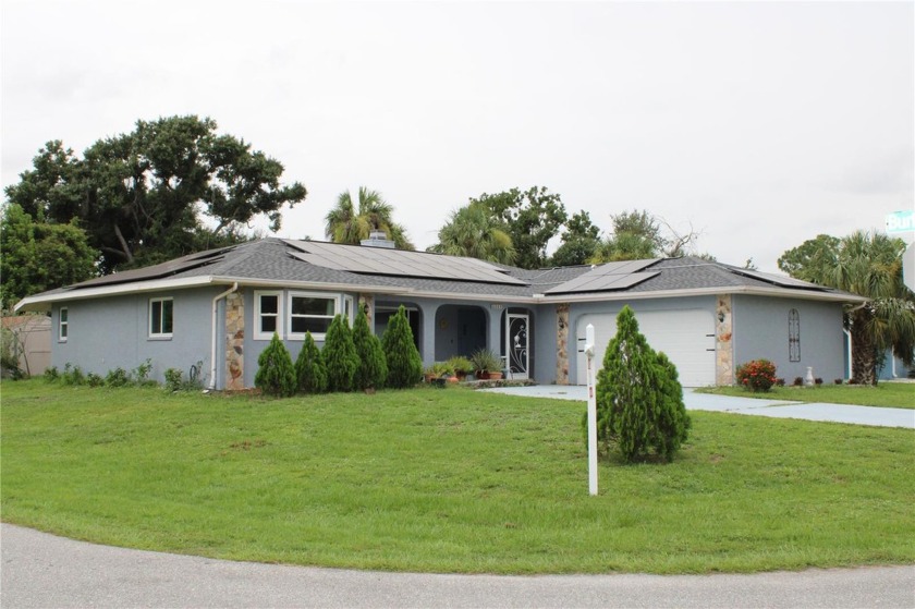 Under contract-accepting backup offers. This Charming 3BR 2BA - Beach Home for sale in Punta Gorda, Florida on Beachhouse.com