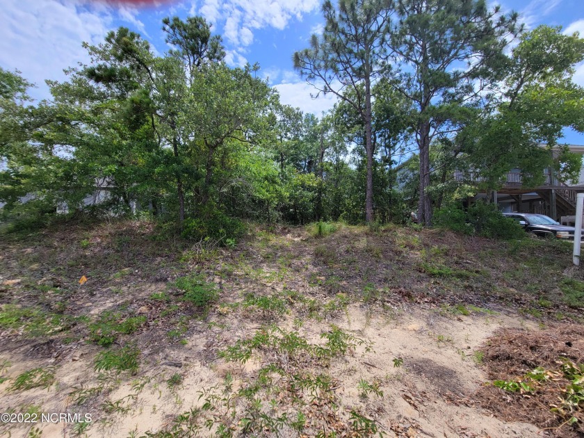 This high and dry lot (located in an x flood zone, which means - Beach Lot for sale in Oak Island, North Carolina on Beachhouse.com