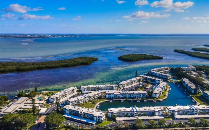 Looking for your piece of paradise on the Suncoast of Florida? - Beach Condo for sale in Longboat Key, Florida on Beachhouse.com