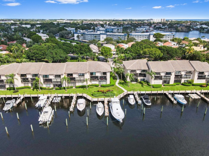 RARELY AVAILABLE, CORNER TOWNHOUSE WITH DEEDED DOCK. This - Beach Townhome/Townhouse for sale in Delray Beach, Florida on Beachhouse.com