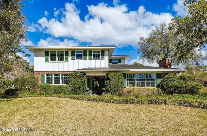 Open House Sunday, 3/8, 1-3 PM. Classic Ortega Forest home - Beach Home for sale in Jacksonville, Florida on Beachhouse.com