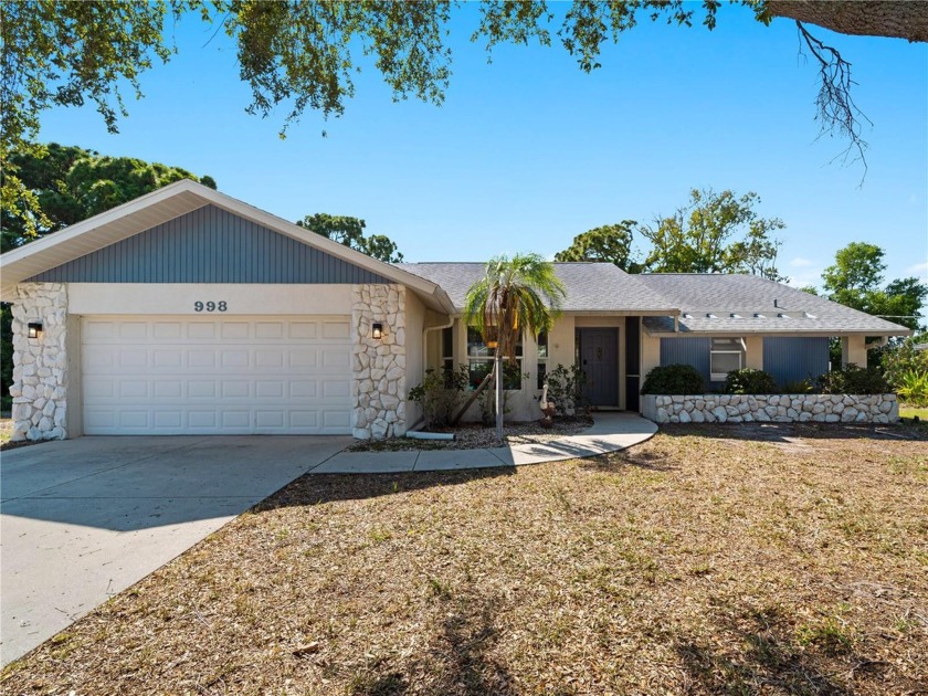 This well-maintained two bedroom, two bathroom POOL home is - Beach Home for sale in Venice, Florida on Beachhouse.com