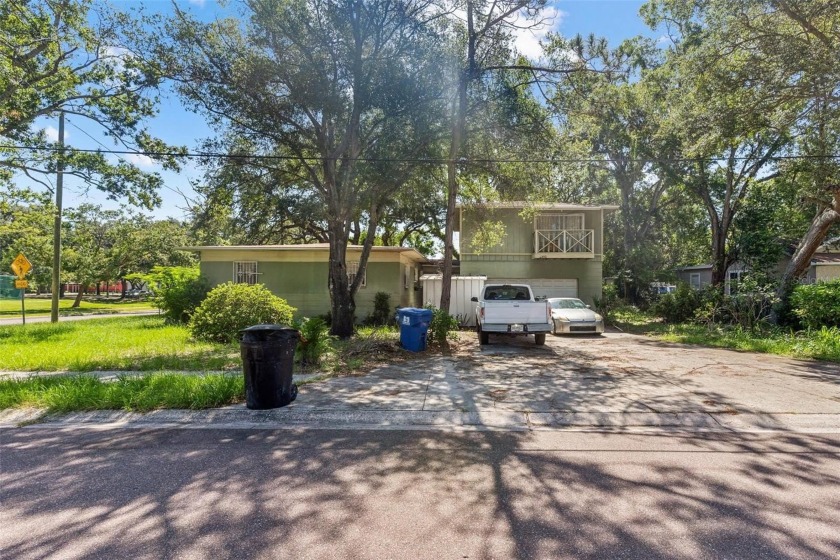 Charming 3-bed, 2-bath single-family home in Saint Petersburg - Beach Home for sale in St. Petersburg, Florida on Beachhouse.com