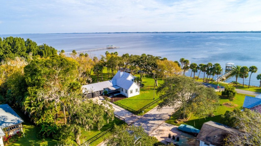 opportunity on the river! Turn-key set up! Imagine the charm of - Beach Home for sale in Cocoa, Florida on Beachhouse.com