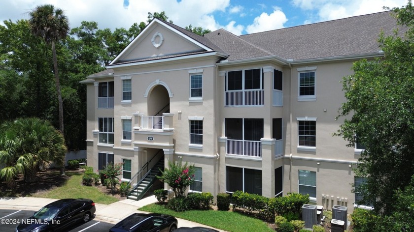 Welcome to this well-maintained 3 bedroom, 2 bathroom - Beach Condo for sale in Jacksonville, Florida on Beachhouse.com