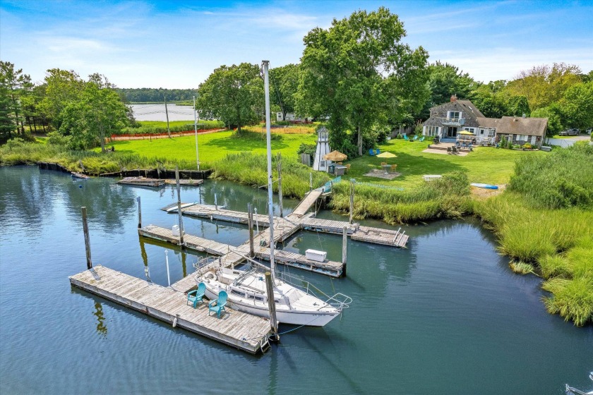 Welcome to this charming waterfront retreat on the North Fork - Beach Home for sale in Aquebogue, New York on Beachhouse.com