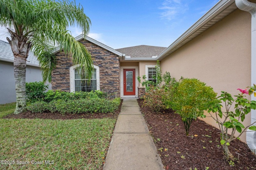 This is the one you've been waiting for! Nestled in the quiet - Beach Home for sale in Melbourne, Florida on Beachhouse.com