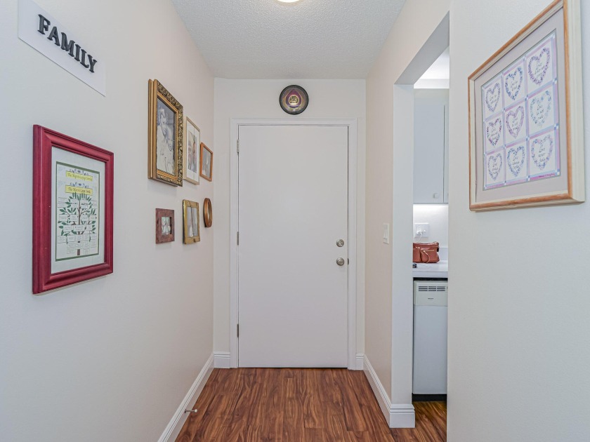 First floor! Updated flooring and modernized kitchen and baths - Beach Condo for sale in Vero Beach, Florida on Beachhouse.com