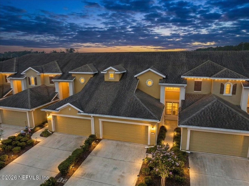 New Roof, New Water Heater, Windows & fresh paint inside and - Beach Townhome/Townhouse for sale in Jacksonville, Florida on Beachhouse.com