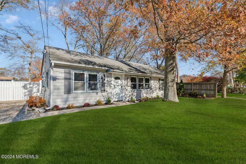 This lovely3-bedroom, 1-bath ranch in the sought-after Lanoka - Beach Home for sale in Lanoka Harbor, New Jersey on Beachhouse.com