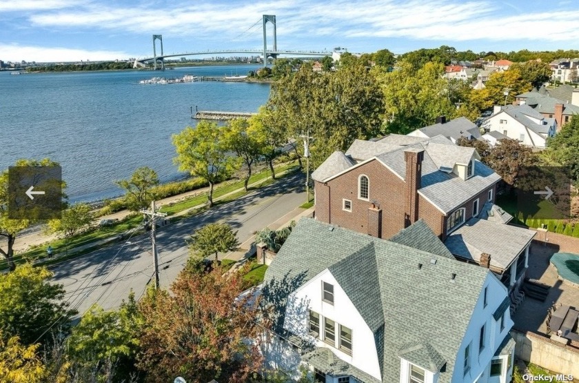 Magnificent 4300+SQFT Living Space with 7/8 Bedrooms, 4 full - Beach Home for sale in Malba, New York on Beachhouse.com