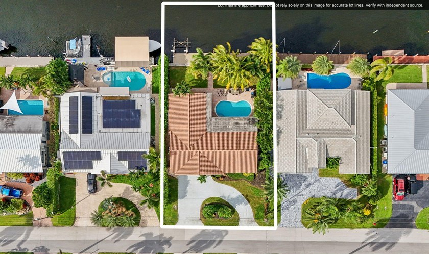 Updated deepwater home 80FT on protected canal--70 FT composite - Beach Home for sale in Pompano Beach, Florida on Beachhouse.com