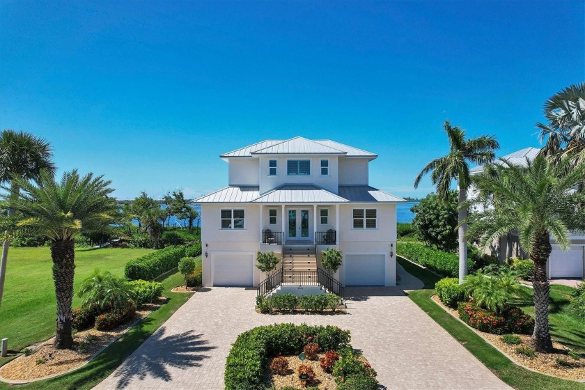 Built by its current owner in 2013 no details were overlooked! - Beach Home for sale in Englewood, Florida on Beachhouse.com