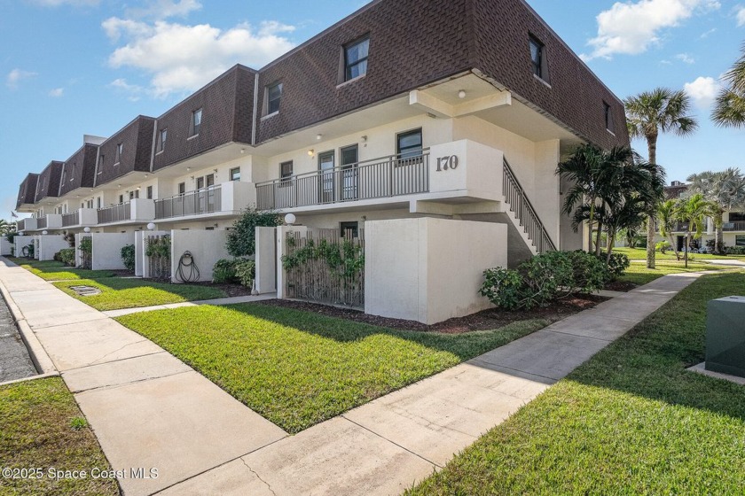 ((( EFFECTIVE YEAR 2024!! ))) MAGNIFICENTLY RENOVATED WITH - Beach Condo for sale in Indialantic, Florida on Beachhouse.com