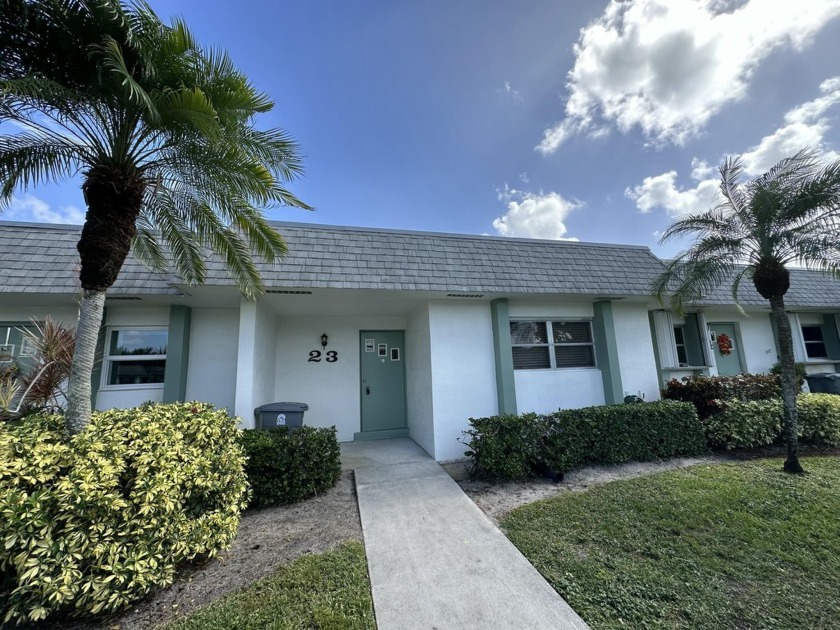 Completely remodeled unit with 1 bedroom and 1.5 baths - Beach Home for sale in West Palm Beach, Florida on Beachhouse.com