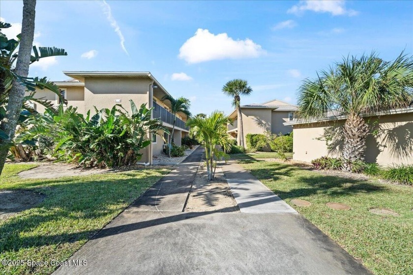 This beautifully maintained 2/1 condo offers the perfect coastal - Beach Condo for sale in Satellite Beach, Florida on Beachhouse.com