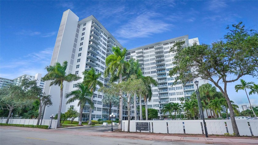 Don't miss this fantastic opportunity to live in a beautifully - Beach Home for sale in Fort Lauderdale, Florida on Beachhouse.com